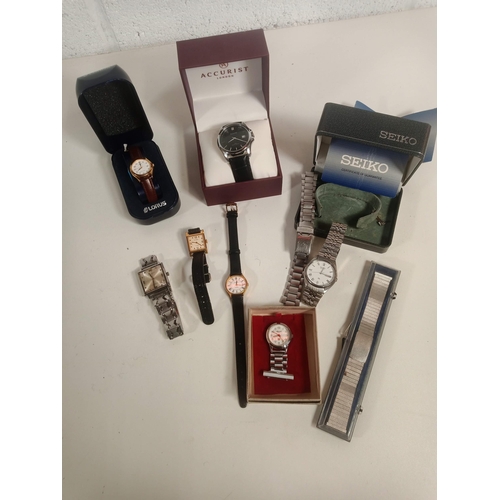 830 - Assorted Watches and Straps