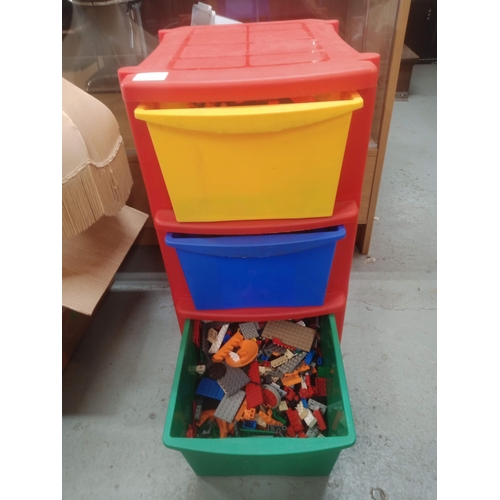 872 - A Large Box of Lego