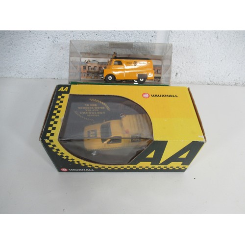 865 - 2 x Model AA Cars