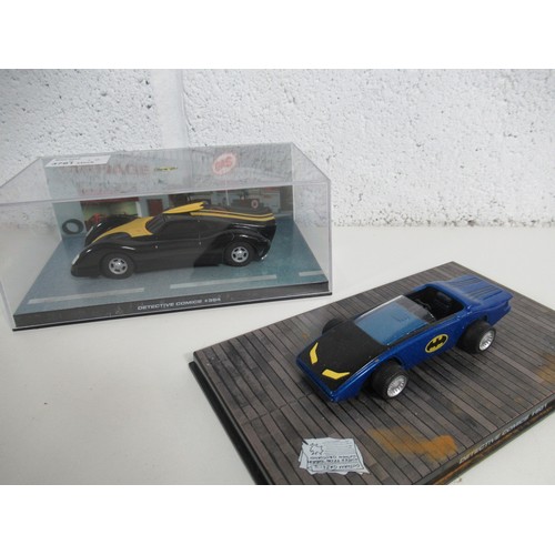 875 - 2 x Model Batman Cars