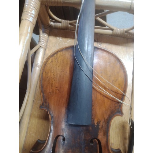 876 - Violin Printed Antionus Stradiuarius Cremonesis Faciebat - In need of repair 14inch Back