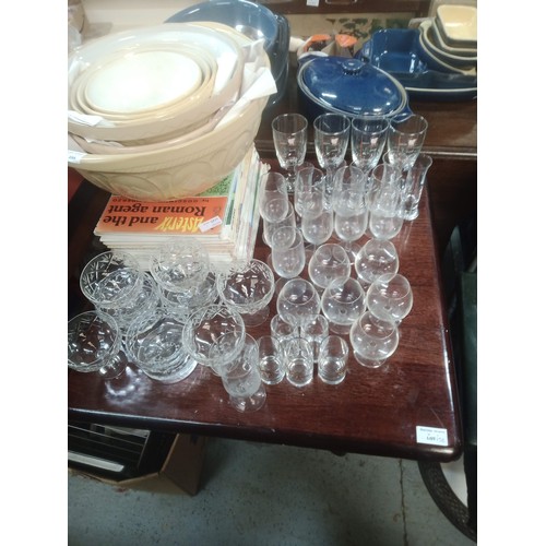 753 - Selection of Glasses  - 9 x Remy Martin Glasses,  6 x Brandy Balloons, 4 x Irish Coffee, Carlesburg ... 