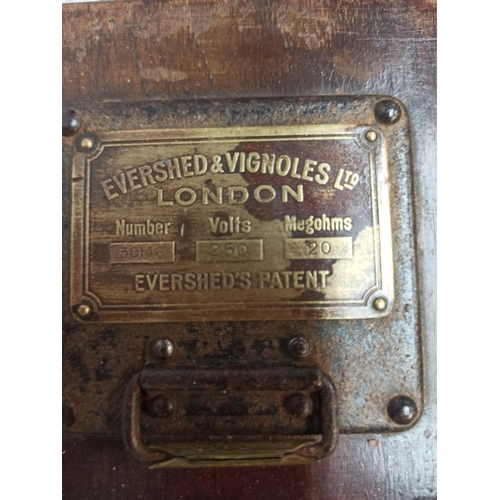 89 - An Early 19th Century Evershed & Vignoles Ltd Megger no. 39146 250Volts, 29 Megohoms