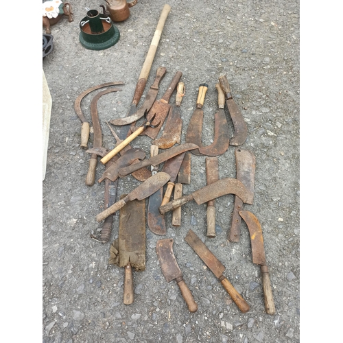 796 - Bill Hooks, Scyths and Other Garden Tools