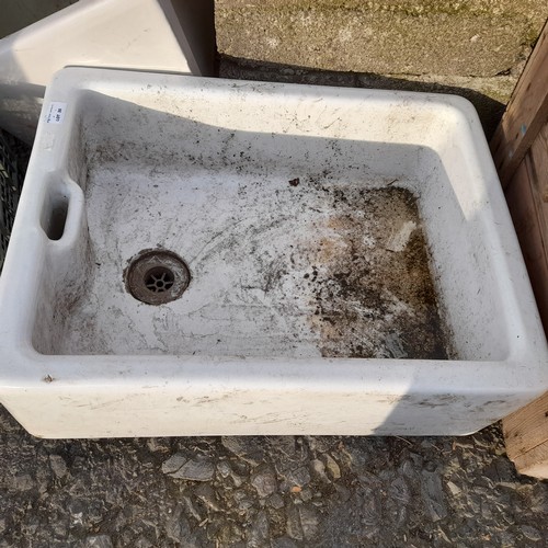 30 - Belfast Sink 61cm x 46cm x 20cm