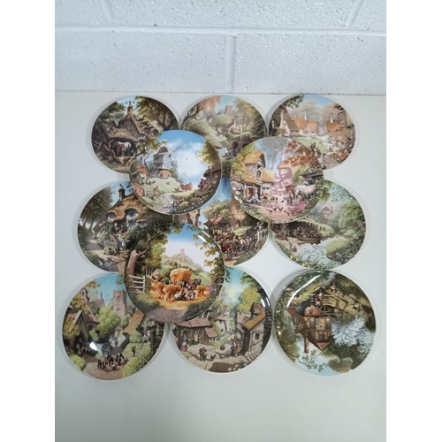 766 - 12 x Coalport Collectors Plates 