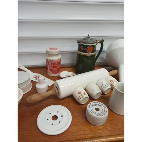 203 - Assorted Kitchenalia