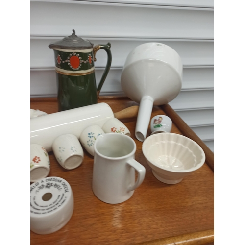 203 - Assorted Kitchenalia