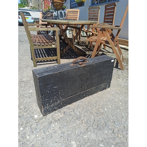 100 - Carpenters Chest with Tools