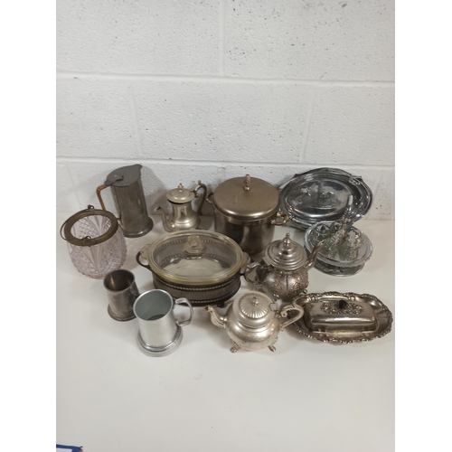 147 - A Good Selection of Silverplate Ware and Pewter