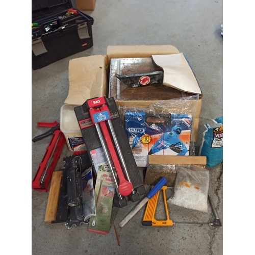 84 - Power Craft Electric Tile Cutter, Tiling Tools and Other Tiling Items Plus a Draper Glue Gun