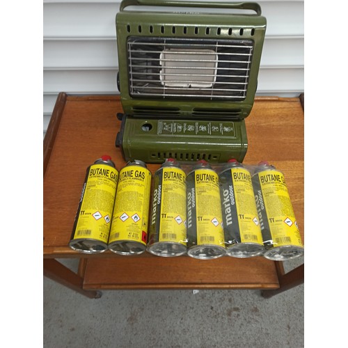 114 - Portable Gas Heater with 6 x Gas Canisters