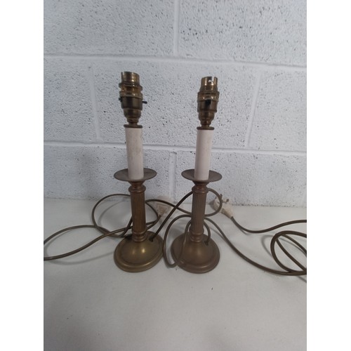 537b - 2 x Electric Brass Candle Lamp Bases