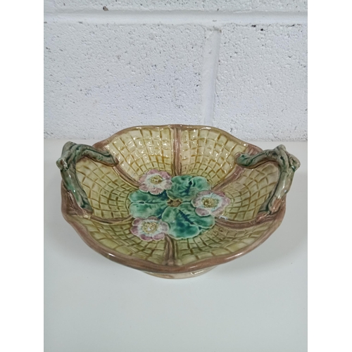 520 - A Majolica Raised Platform Basket Weave Serving Dish