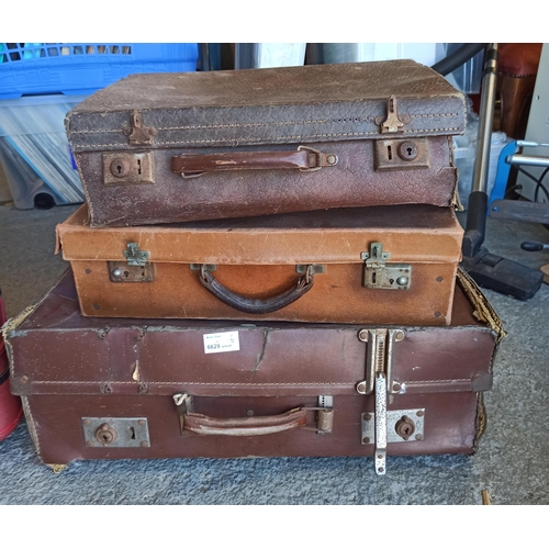 959 - 6 x Vintage Suitcases