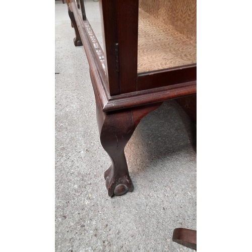 7 - An Edwardian Mahogany Display Cabinet with 2 Shelves and Key approx. 134 Length, 38cm Deep and 138cm... 