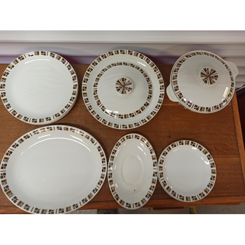 149 - Alfred Meakin Part Dinner Service - Glo White Ironside, 1 x Platter, 5 x Large Dinner Plates, 5 x Sm... 