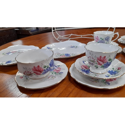 124 - Royal Albert Friendship Sweet Pea Tea Set- 6 x Cups, 6 x Saucers, 6 x Cake Plates, 1 x Creamer and P... 