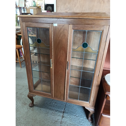 125 - Oak Display Cabinet with Stained Lead Glass Doors and Glass Shelves 128cm x 92cm x 35cm