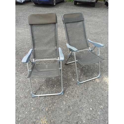 922 - 2 x Folding and Reclining Garden Chairs