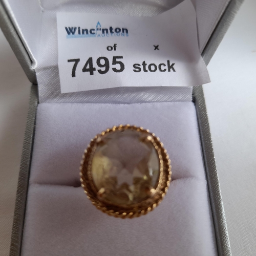 212 - Round Hallmarked 9ct Gold and Citrine Ring  5 grams