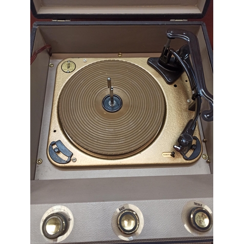 199 - A Vintage HMV Record Payer RC120/4H in Exellent Condition