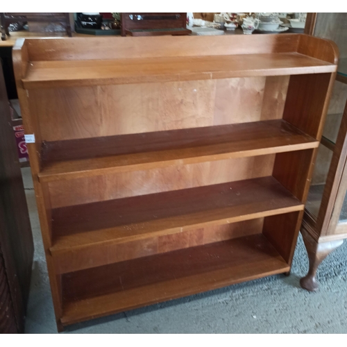 126 - Mid Century Design Shelf Unit/ Bookcase 93cm x 93cm x 23cm