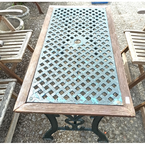 914 - Metal Outside Table with Lattice Top