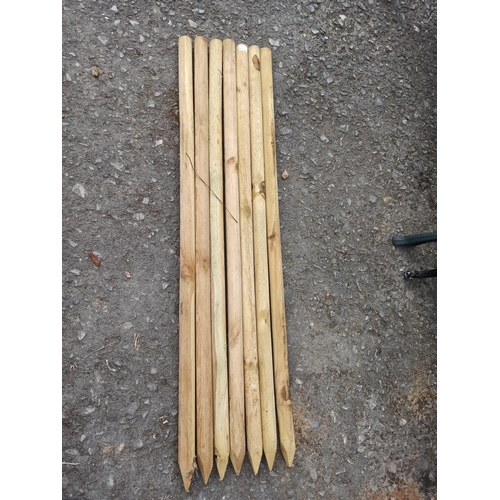 191 - 7 x 5cm Round Stakes 150cm Long