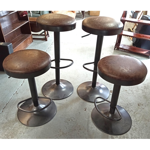 428B - 4 x Retro Brown Leather Look Bar Stools