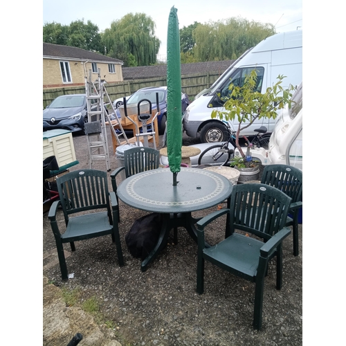 254 - A Garden Table, 4 x Chairs and an Umbrella (Green Plastic)