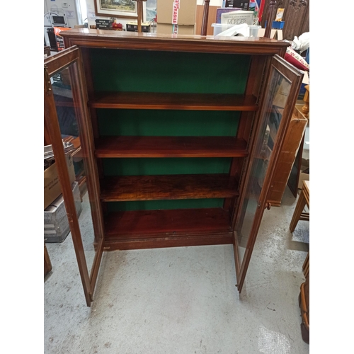 887 - Mahogany Display Unit with 4 Shelves and Glass Doors 137cm H x 109cm W x 34cm D