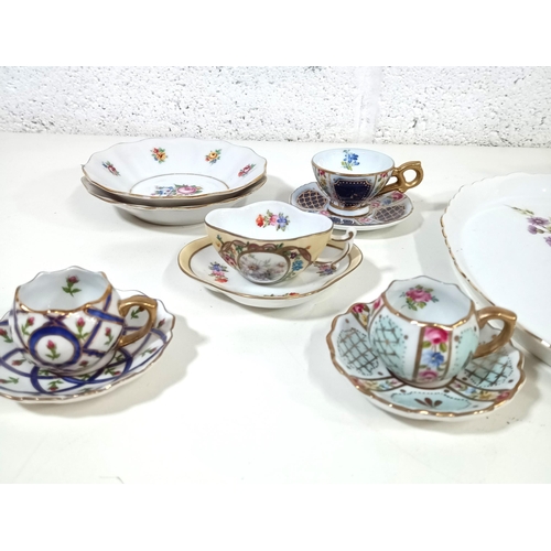 539 - A Regal Miniature Dolls Tea Service and Other cups and Saucers