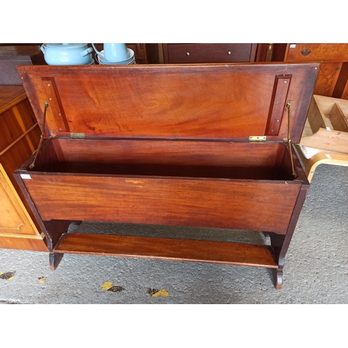 958 - Monks Bench with Storage