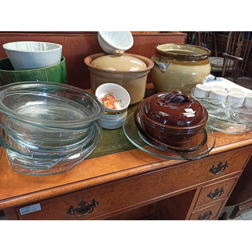 911 - Kitchenalia Including Casserole Pots, Pyrex Egg Cups Serving Dishes  and Much More