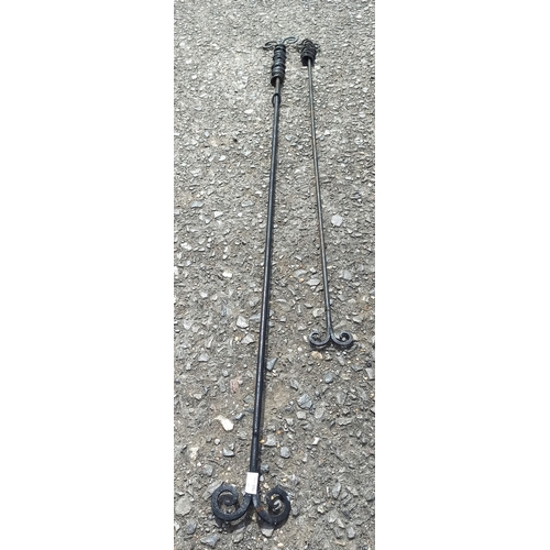 262 - Metal Curtain Poles x 2 with Rings, 200cm and 160cm