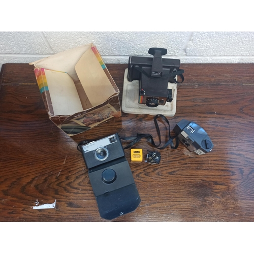 549 - Polaroid Land Camera , 2 x Kodak Cameras and Flash Items