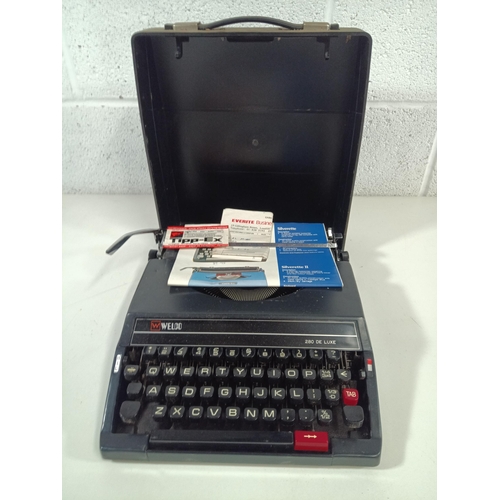 954 - A Vintage Welco Portable Typewriter