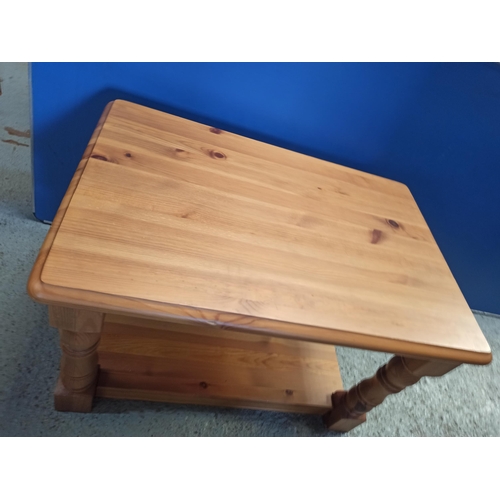 910 - Pine Coffee Table with Under Shelf 47cm x 75cm x 51cm