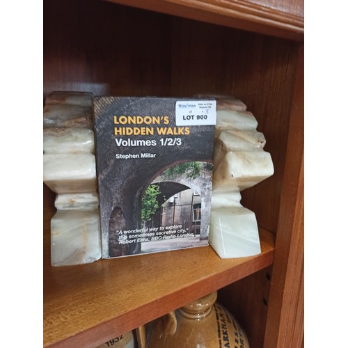 900 - Onyx Book Ends with Londons Hidden Walks