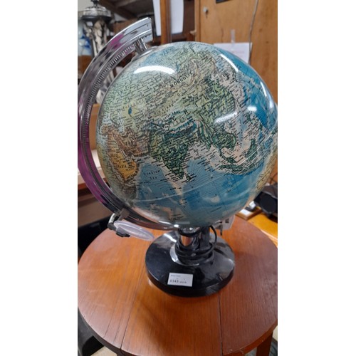 521 - An Illuminated World Globe