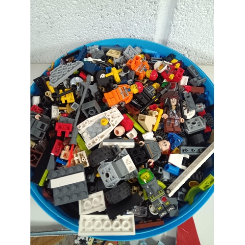 667 - A Tin of Lego