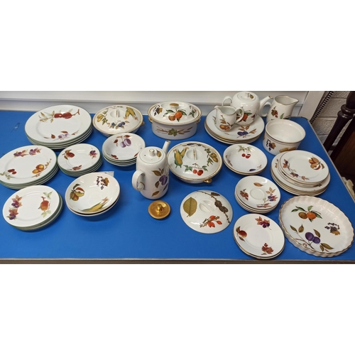 601 - Large Quantity of Royal Worcester - Mixed Designs Approx. 50 Pieces