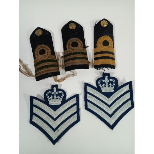 569 - Royal Canadian Airforce Flight Sergeants Stripes and Lieutenant Commander Epaulettes