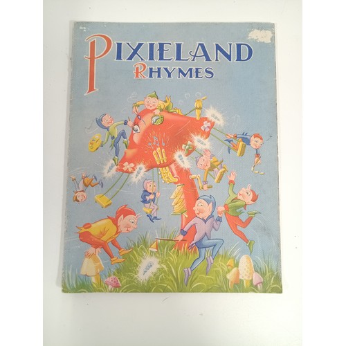 1010 - Circa 1940's A Day In Fairyland Illustrated by Ana Mae Seagren Oversized Children's Book Written by ... 