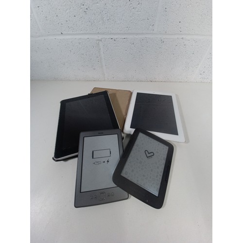 311b - Apple I Pads and Kindles as Found ( no chargers unable to test)