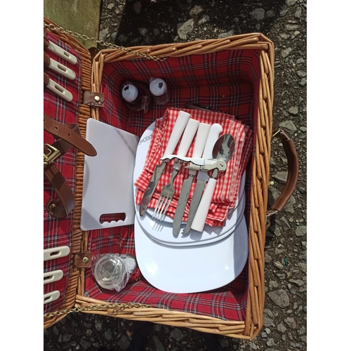 299 - Wicker and Leather Picnic Hamper with 4 x Plates, Chopping Board, Salt and Pepper Pots, Cutlery and ... 