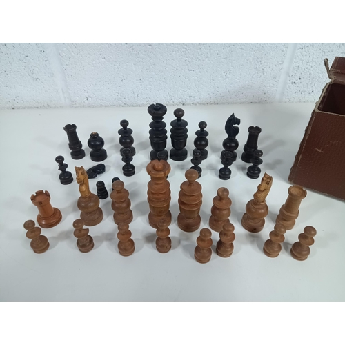 642 - A Vintage Set of Wooden Chess Pieces - Some Damaged