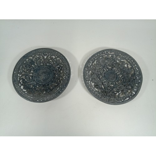 695B - 2 Cast metal Colebrookdale Style Plates Featuring Neptune 22cm