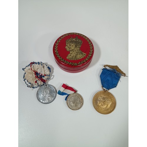 911 - Queen Mary and King George 5th Coronation Medals and Tin